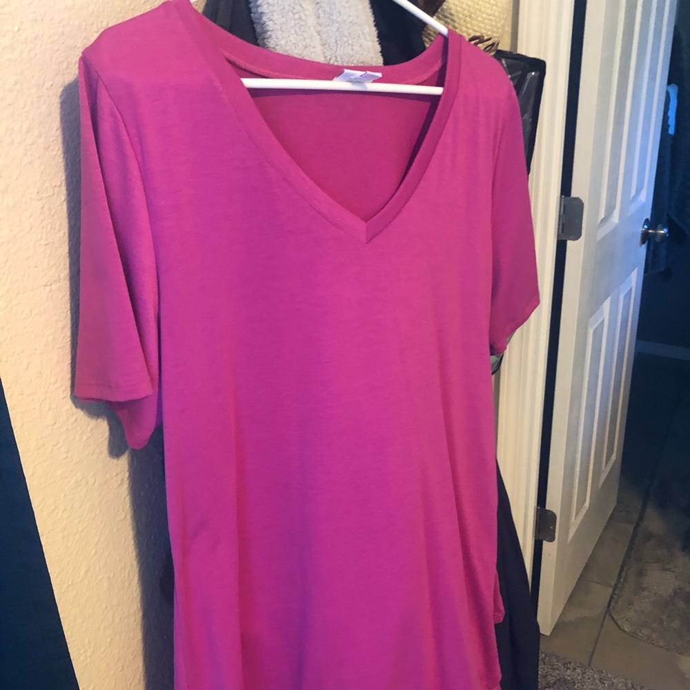 Lularoe Iris top